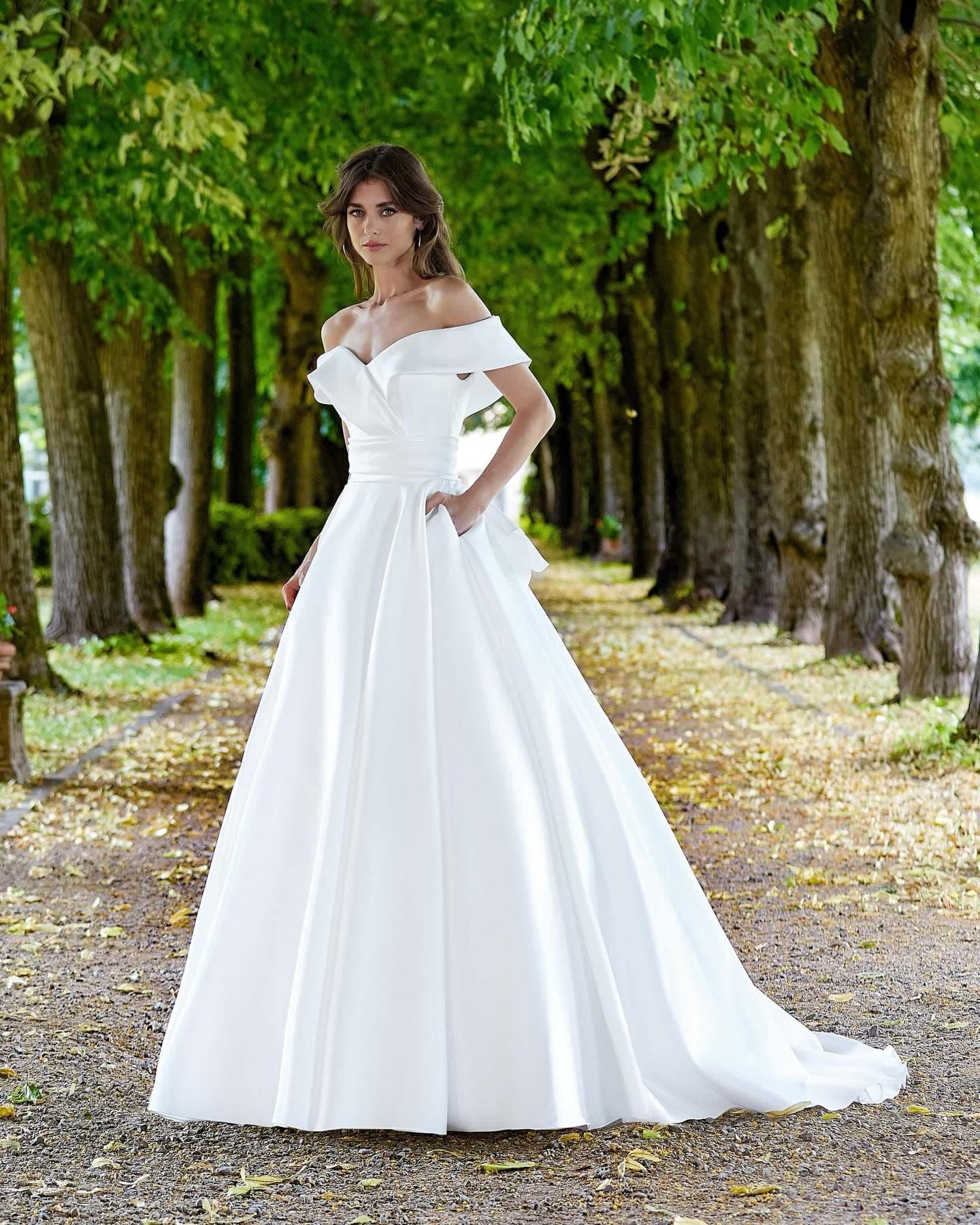Abito da sposa Principessa Off-shoulder — Stefano Blandaleone, Principessa Scuderi Spose Trapani