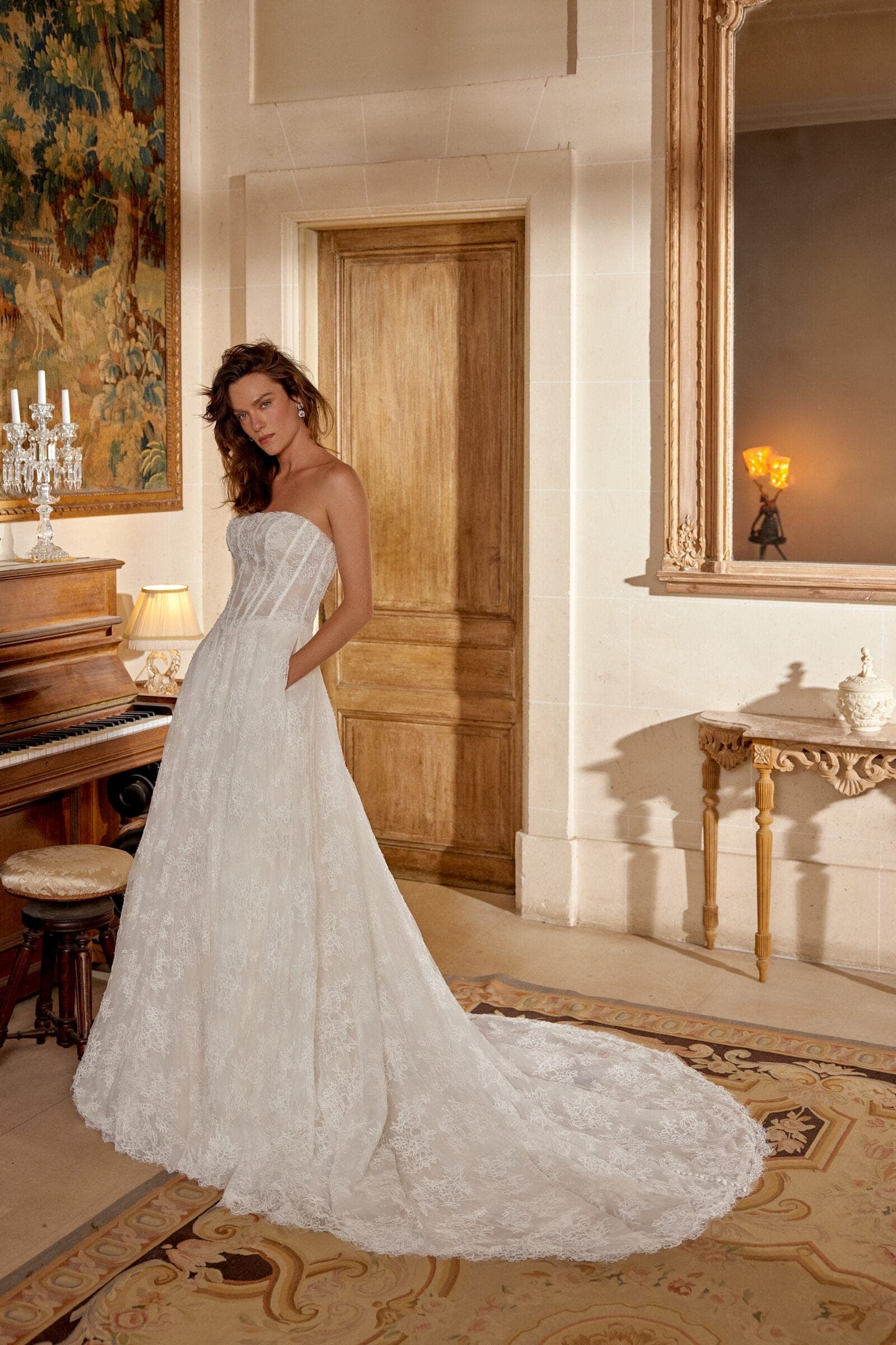 Abito da sposa Manuela Justin Alexander, vista frontale — atelier Scuderi Spose Trapani