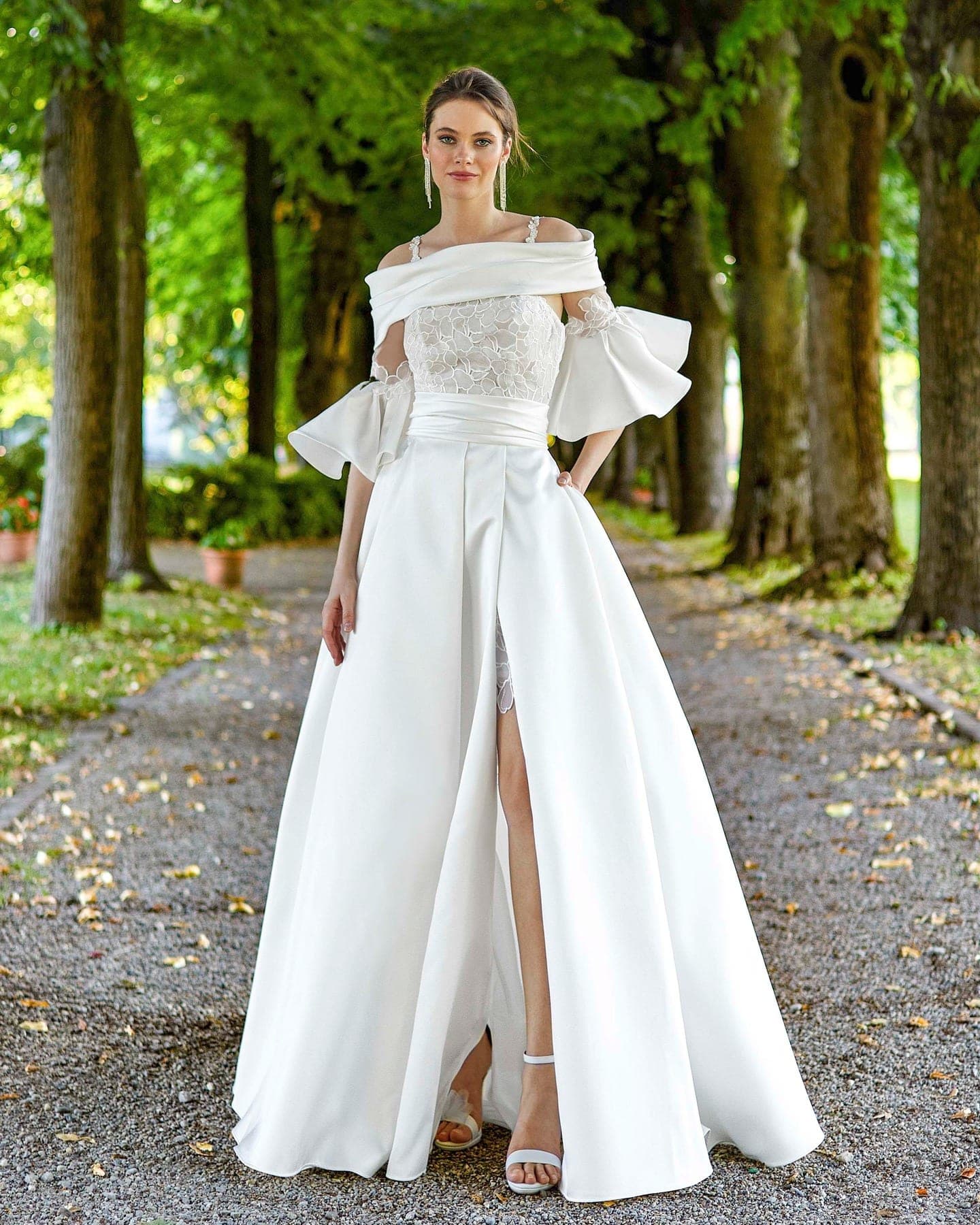 Linea A Off-shoulder — scatto 1 di 1